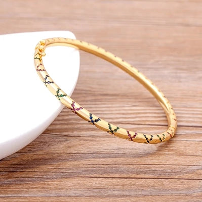 Bracelet jonc zircons empilable – modèle 2