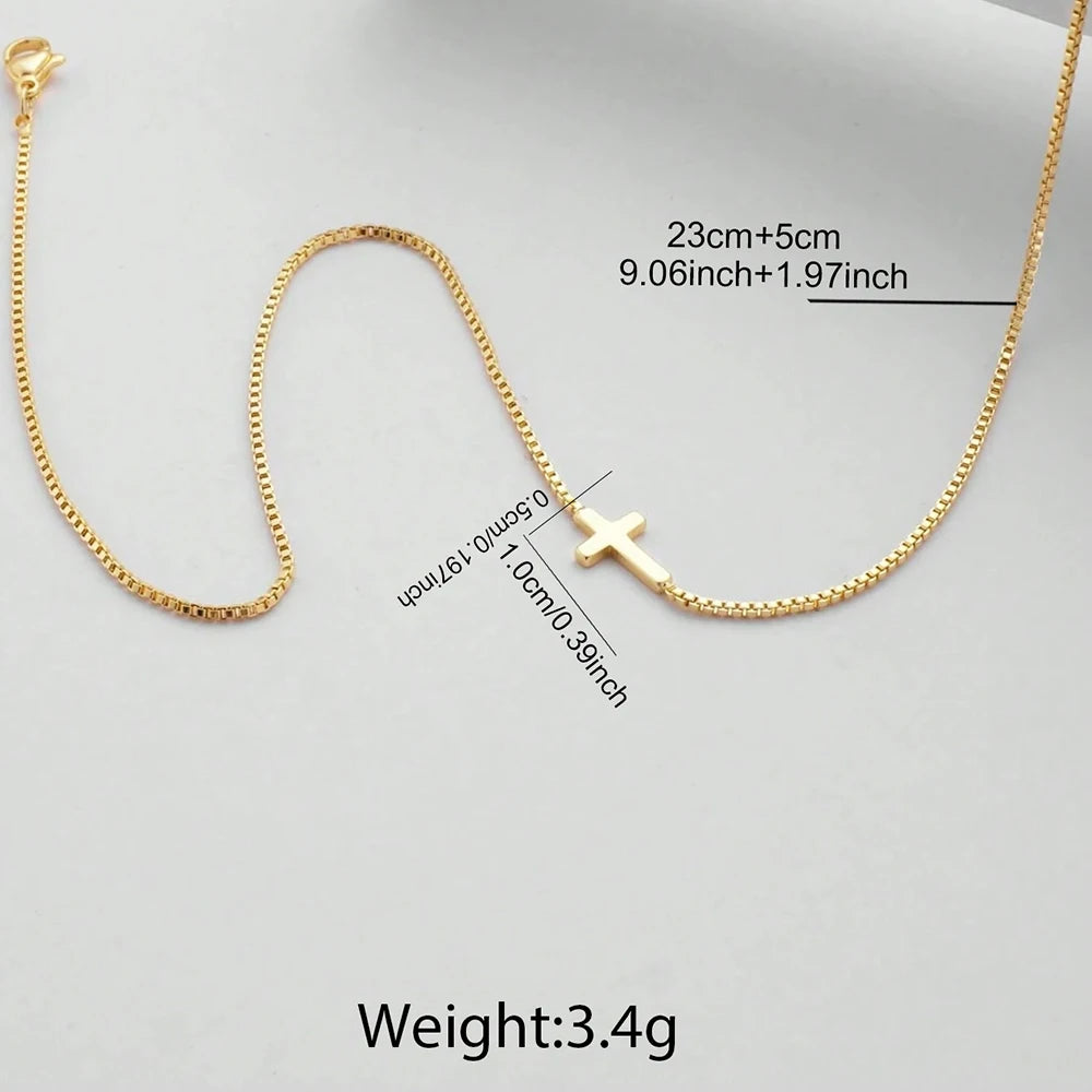 Mini collier pendentif croix doré - Harmonia Ibiza