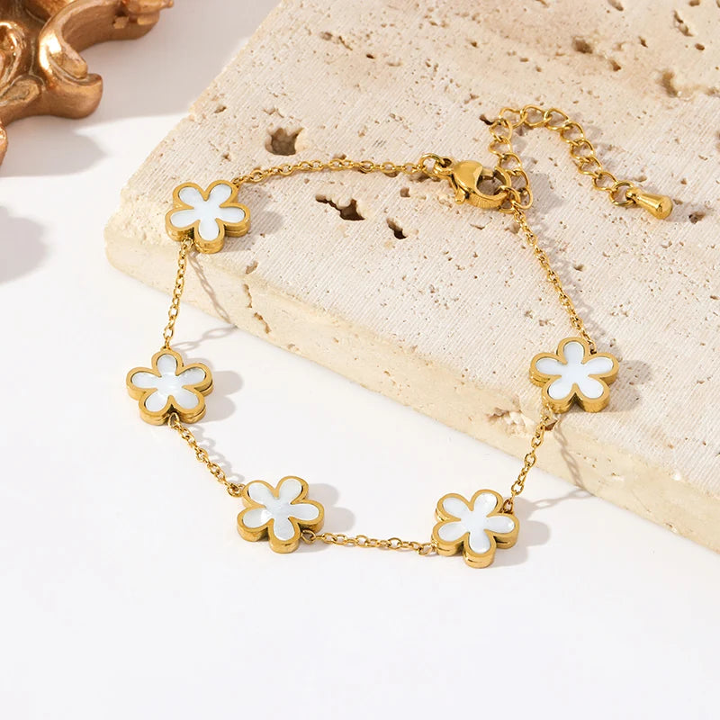 Bracelet à breloques fleurs doré – vue 6