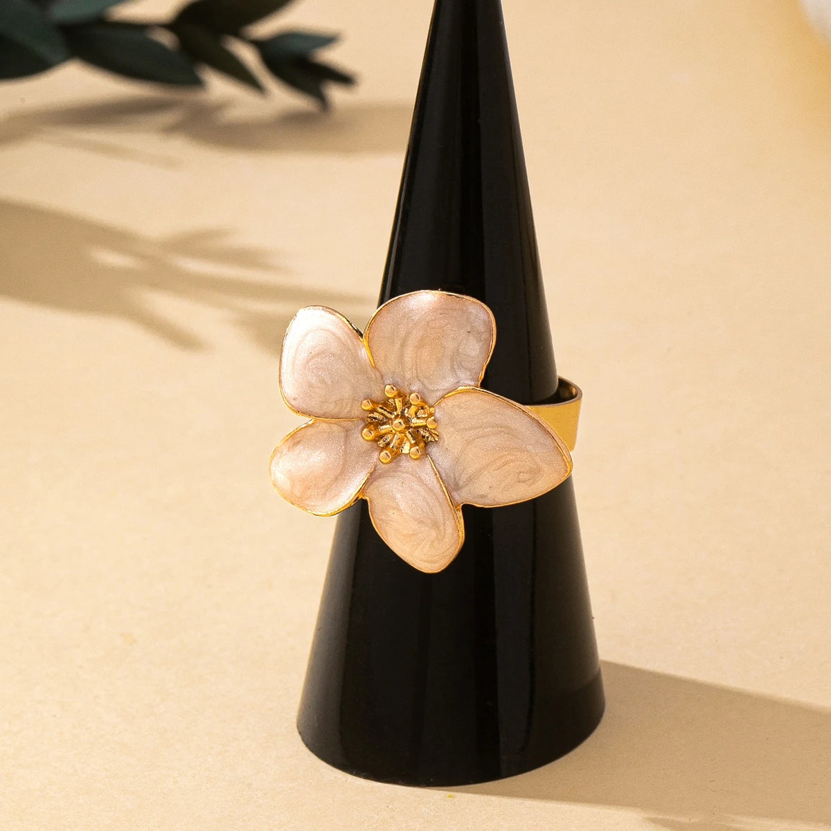 Bague fleur émaillée réglable – vue 3