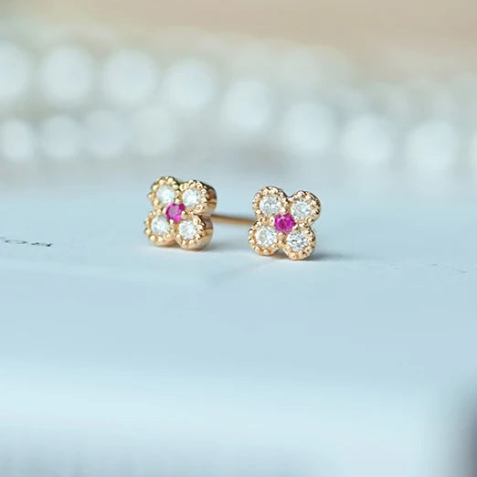 Boucles d'oreilles puces fleur zircon – vue 3