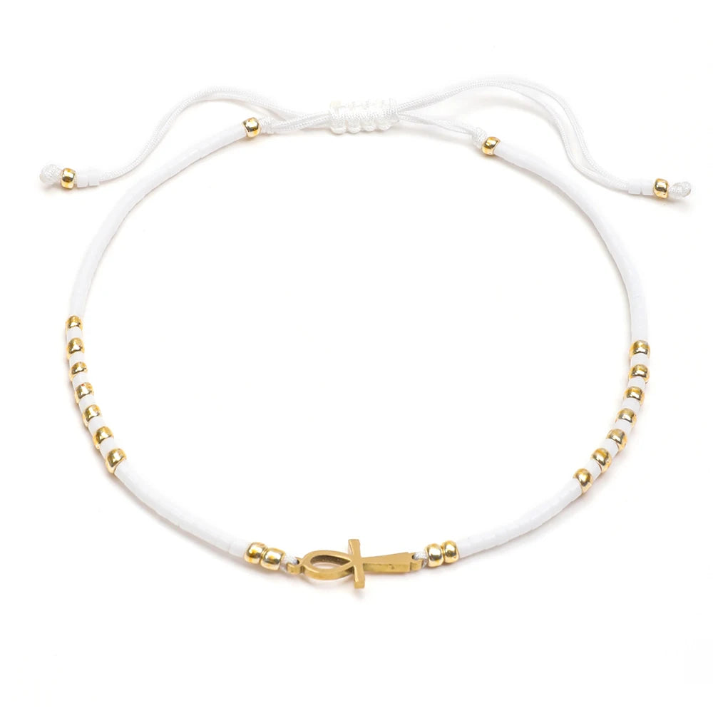 Bracelet fin perles de verre colorées – Blanc
