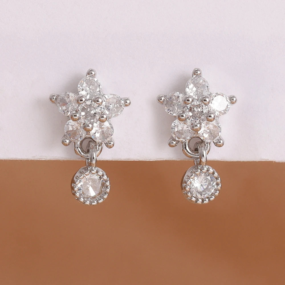 Boucles d'oreilles pendantes étoiles zircon – Argenté – modèle 2
