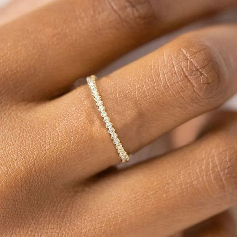 Bague zircon délicate dorée – modèle 3